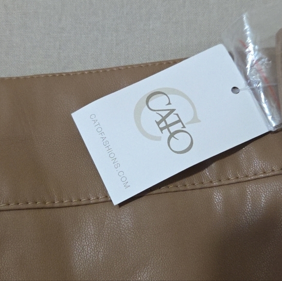 Cato NWT Tan Faux Leather Modest Skirt size XL Buttery Soft - Picture 8 of 10